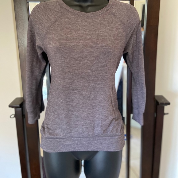 Casual sweater by Essentials - Picture 2 of 7